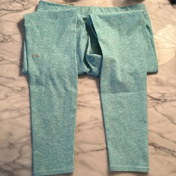 ALO Yoga Alosoft Legging - Picture 10 of 11